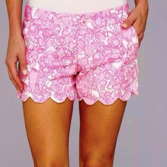 Lilly Pulitzer Pants - Lilly Pulitzer She’s a Fox Pink Floral Shorts Size 0